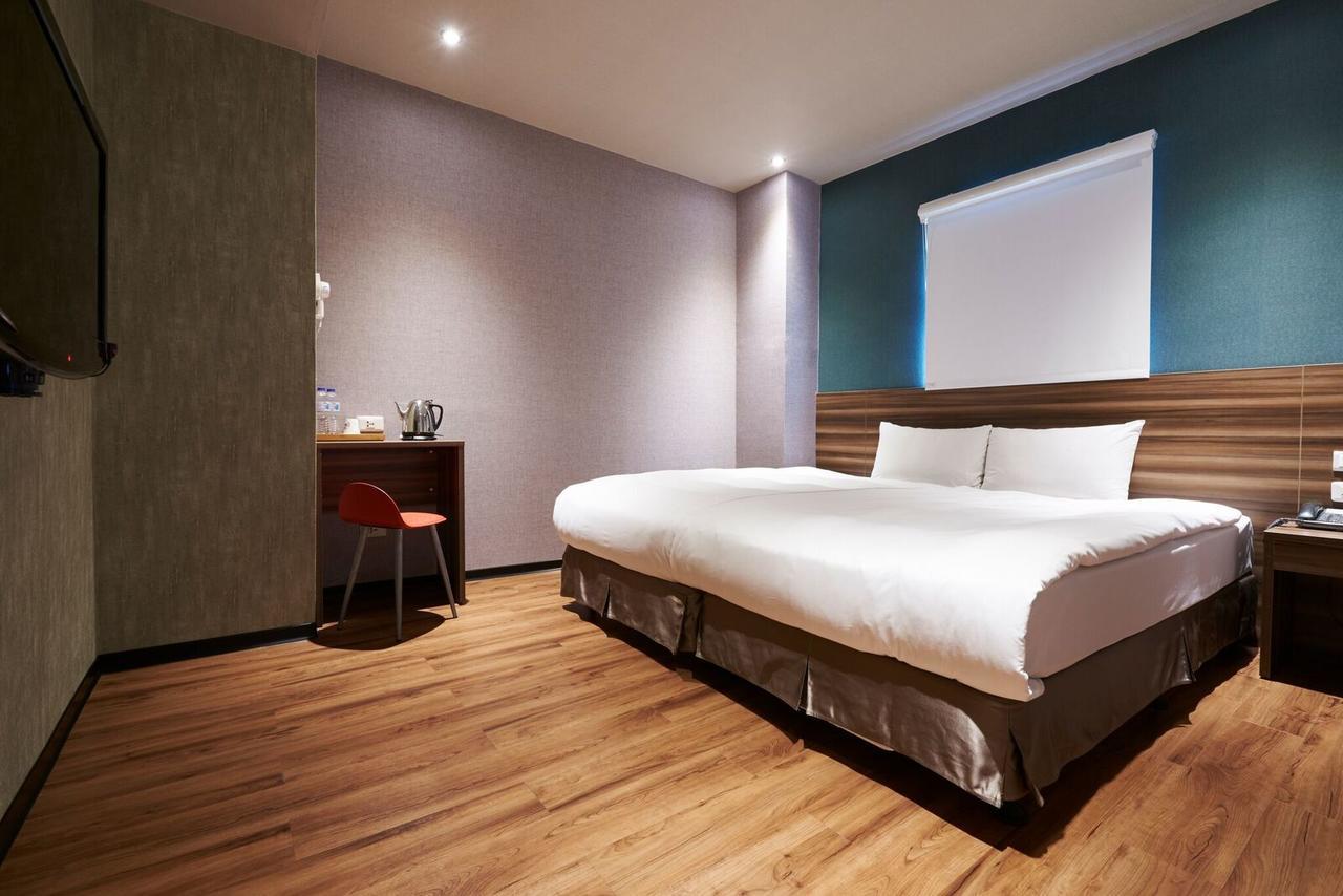 Tomorrow Hotel Taipei Exteriör bild