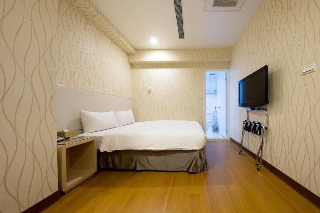 Tomorrow Hotel Taipei Exteriör bild