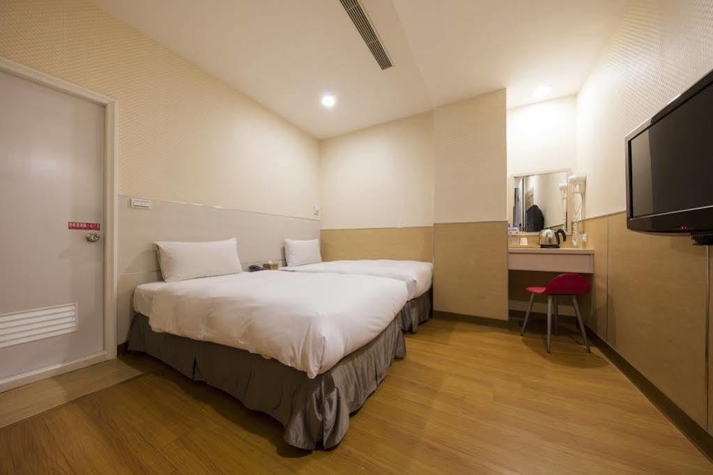 Tomorrow Hotel Taipei Exteriör bild